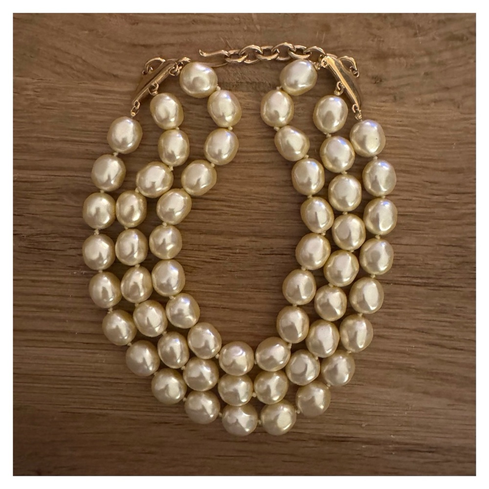 Vintage Monet Triple Strand Pearl Choker - Picture 2 of 13